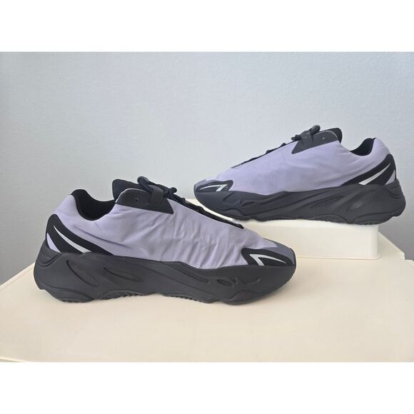Adidas Yeezy 700 MNVN “Geode” Sneakers Men’s Size 9.5 Reflective Logo Kanye Hype main image 5